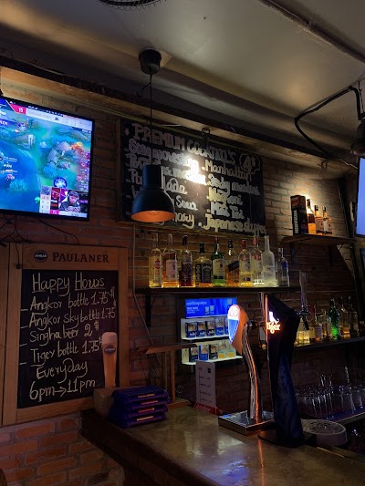 Ambar Cocktails & Karaoke Bar