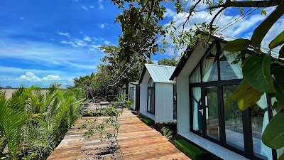 Kampot Riverfront Boutique