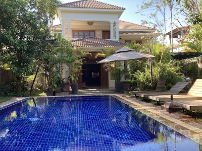 Lily Pad Boutique Hotel & Swiss Restaurant
