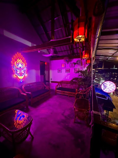 Babybong Hostel, Bar & Tattoo