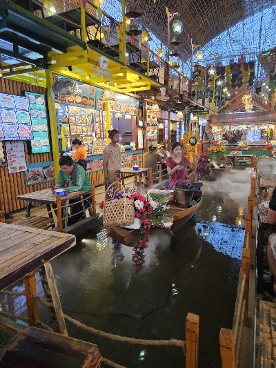 Phsar Khmer Food Court- ផ្សារខ្មែរ