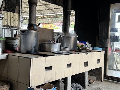 រង្វង់មូលដំរី ផ្សារកន្ទួត ស្រុកឪរ៉ាល់