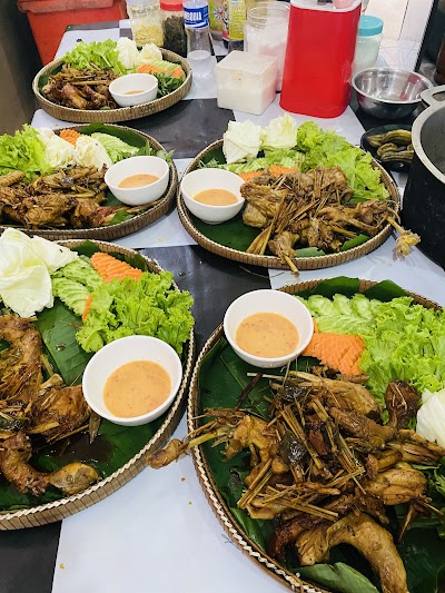 បុសចេកព្រៃ កាហ្វេ