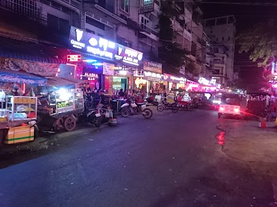ផ្ទះសំណាក់ កែវមាន