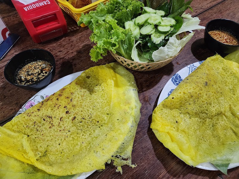 Leur Banh Chao & Duck Egg — Restaurants, Sen Monorom