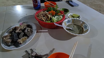 ហឿន រ៉េន លក់ពោះគោទឹកប្រហុក