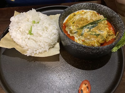Old Maison Eatery