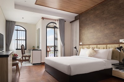 LCS Hotel & Apartment