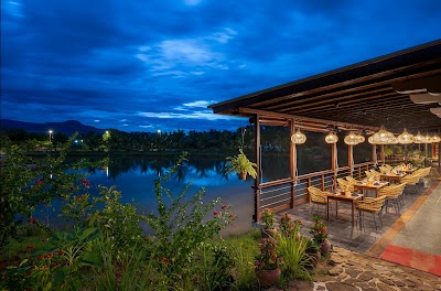 Komsan Kampot Resort