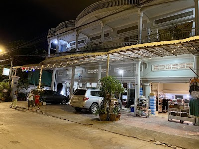ផ្ទះសំណាក់ ជា គង់ បឹងត្របែក