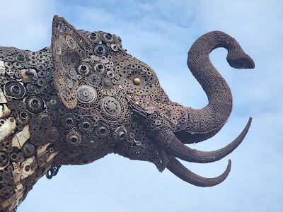 Chainsaw Elephant