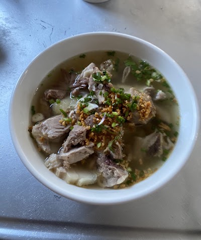 គុយទាវភូមិយើង ត្រពាំងរូង
