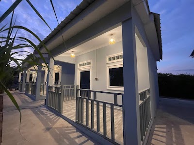 Flower Bungalow Mpai Bay