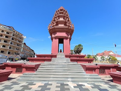 Independence Monument - Kampong thom