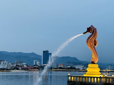 Seahorse Statue