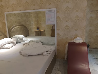 ផ្ទះសំណាក ស្រែខុំ