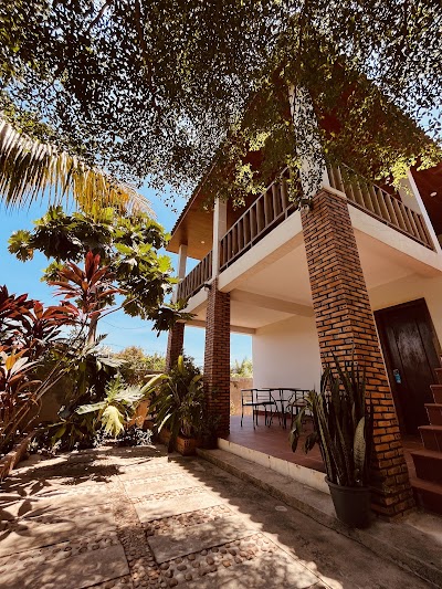 Coconut Lodge