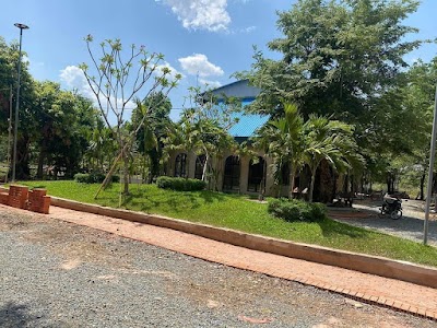 អាល់បូរីសត និងអាហារដ្ឋាន Albo Resort & Restaurant