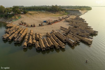ឆ្នេរខ្សាច់ កោះដាច់