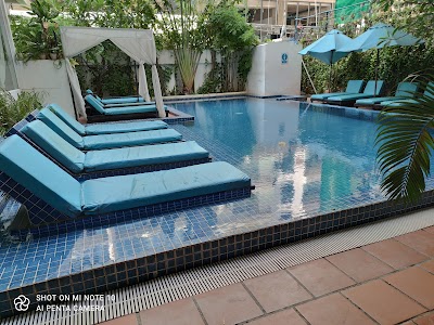 Home Chic Hotel