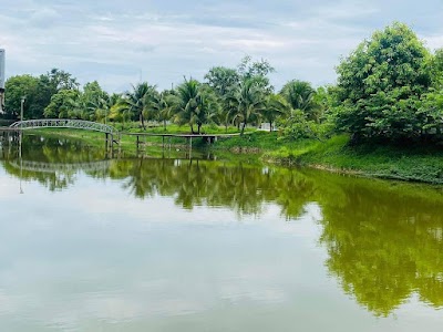 អាល់បូរីសត និងអាហារដ្ឋាន Albo Resort & Restaurant