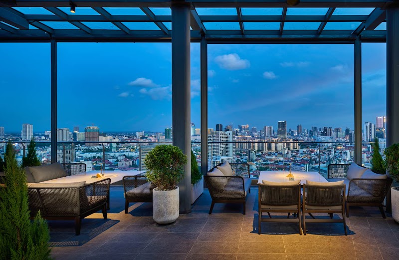 HighGround Sky Bar TK