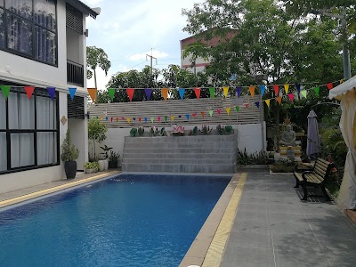 Ananphada Boutique