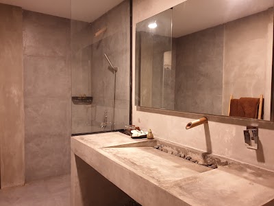 Larimar Hotel & Resort
