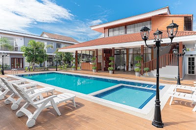 Sandy Residence