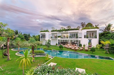 Enjoy Boutique Hotel, Restaurant, and Lounge