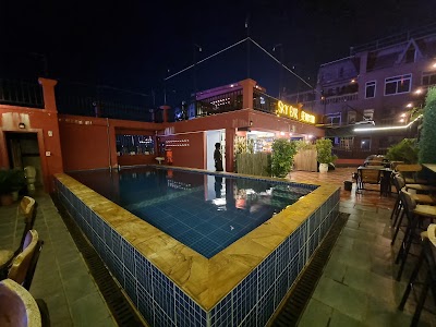 Daun Penh Palace Boutique