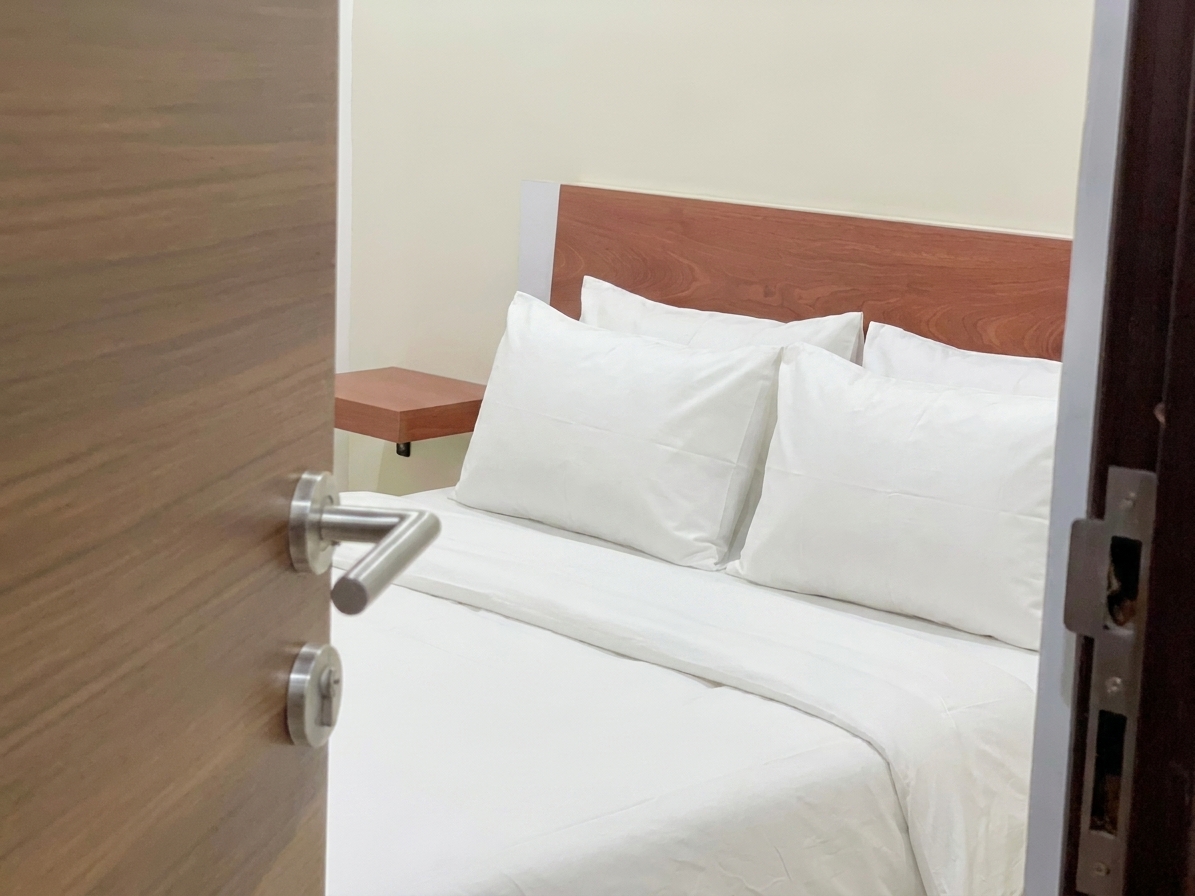 Budget room with shared Bathroom