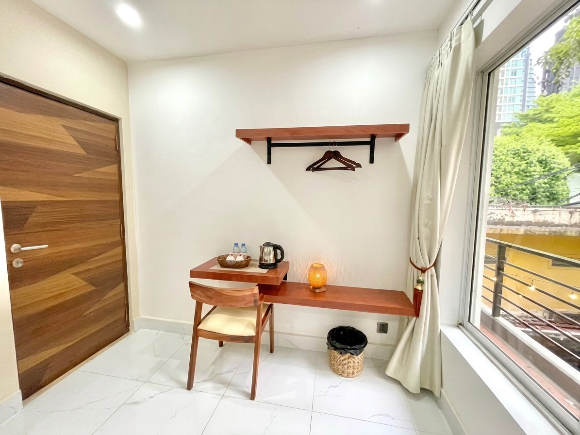 Room with shared Bathroom